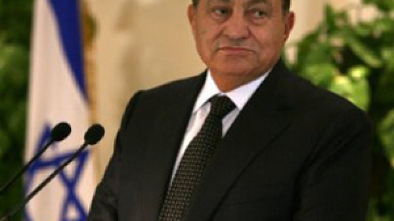 إسرائيل‭ ‬تهبّ‭ ‬لإنقاذ‭ ‬‮”‬صديقها‮”‬‭ ‬مبارك‭ ‬بثلاث‭ ‬طائرات‭ ‬محمّلة‭ ‬بالرصاص‭ ‬المطاطي‭ ‬والقنابل‭ ‬المسيلة‭ ‬للدموع