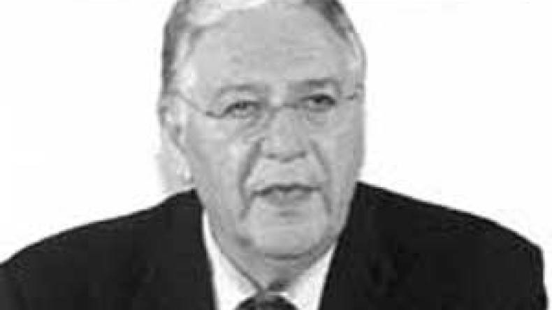 وزارة التضامن تتكفل بعائلة أبناؤها مصابون بالعمى بالنعامة