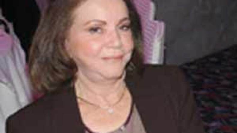 المطربة  سلوى  تتهم  ” سماسرة  الفن ”  باستغلال  اسمها  في  حفل  وهمي  بوهران