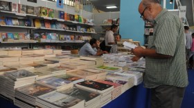 “لونال” تدق ناقوس الخطر.. الناشرون على حافة الانقراض