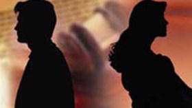 زوج مصري يرمي زوجته الجزائرية في شوارع الإسكندرية