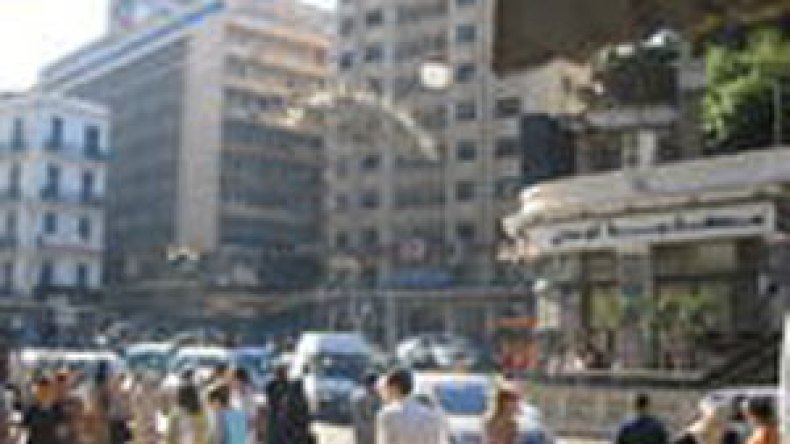 عمال البلديات يحتجون أمام مفتشية الوظيف العمومي الأربعاء