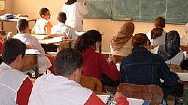 المقتصدون في قطاع التربية يهددون بتجميد منحة التمدرس