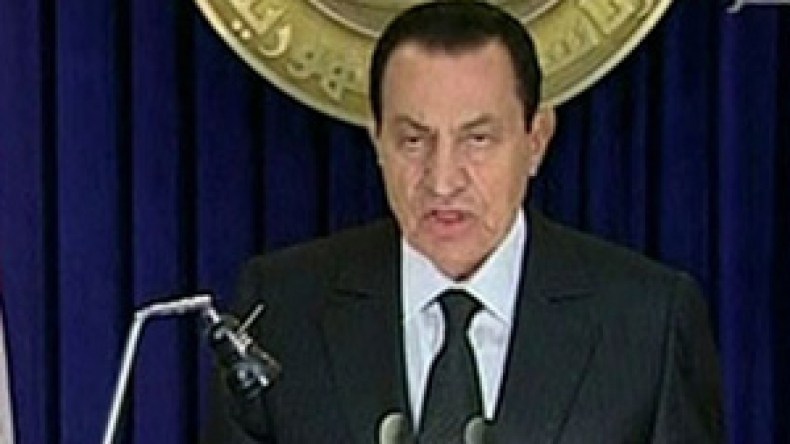 مبارك :”أنا أو الفوضى “..  والجماهير تطالب برحيله ومحاكمته