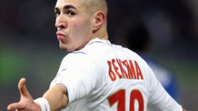 كريم بن زيمة يتوج بجائزة أحسن لاعب فرنسي لعام 2011