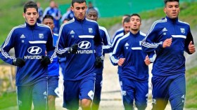 أنباء عن حصار فرنسي على جزائريي ليون