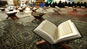 الكويت تشارك في المونديال بنسخ من القرآن !