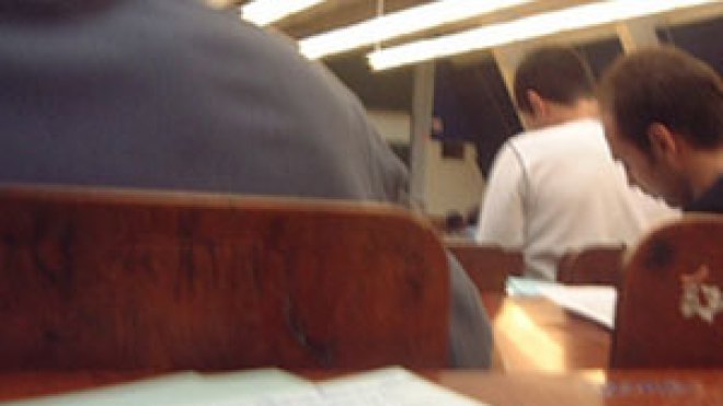 ضبط 70 أستاذا في المتوسط في حالة تلبس “بالغش”