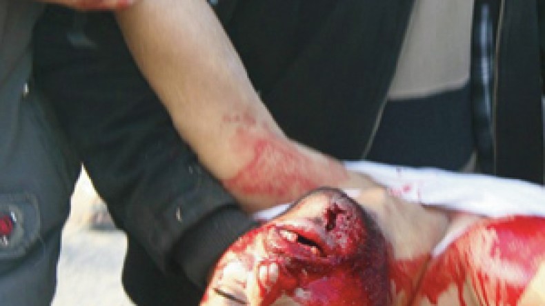 مبارك.. من التعذيب في السجون إلى القتل في الشوارع