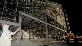 الأشغال لم تنته بملعب افتتاح المونديال.. والفيفا لا تنام !