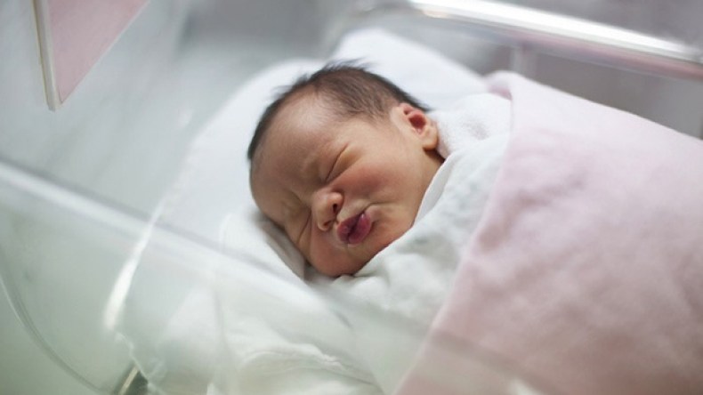 أسماء المواليد تشعل فتيل الحرب في البيوت