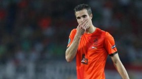 فان بارسي: أشعر باليأس .. أنا تائه!