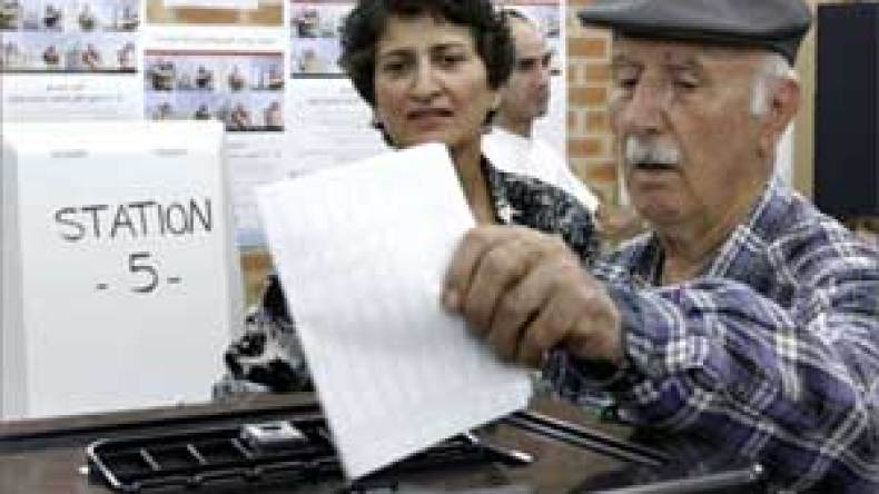 تراجع كبير لليمين وساركوزي في الدورة الثانية من الانتخابات البلدية الفرنسية