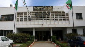 المستفيدون من مشروع ''بلدية كناب'' يطالبون بتسوية وضعيتهم