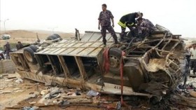 وفاة 16 معتمراً فلسطينياً بانقلاب حافلة في الأردن