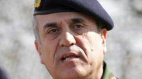 ميشال سليمان يدافع عن حيادية الجيش اللبناني