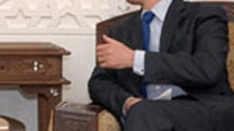 موفد خاص من الإليزيه لإقناع القذافي