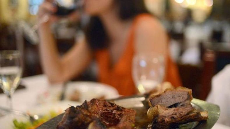 تقليل اللحوم يخفف الوزن ويقلل احتمالات الإصابة بالسرطان