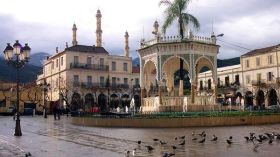 مدينة الورود التي قد تغيرها الزلازل