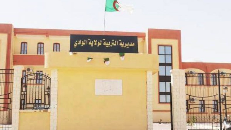 الطاقم الإداري والتربوي يدخلون في إضراب بتكسبت في الوادي