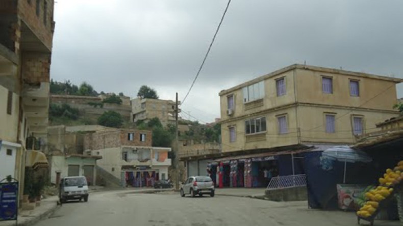 تنمية غائبة.. والمرافق الشبانية والرياضية حلم السكان