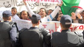 ربع‭ ‬مليون‭ ‬شاب‭ ‬يثورون‭ ‬ضد‭ ‬‮”‬بقشيش‮”‬‭ ‬عقود‭ ‬ما‭ ‬قبل‭ ‬التشغيل