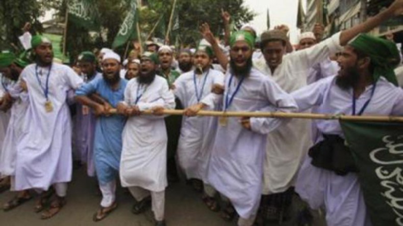 بنغلادش: إحراق معابد بسبب صورة مسيئة للقرآن على الفايسبوك