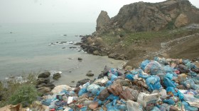 مياه بحر ملوثة.. جراثيم خطيرة و10 أطفال يضيعون يوميا