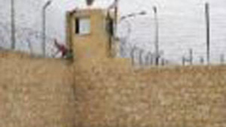 السجن لتسعة تونسيين بتهمة تلقي تدريبات في الجزائر