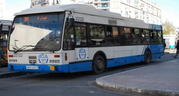 Transport urbain: lancement du premier “bus intelligent” en Algérie