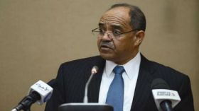 لكصاسي: احتياطي الصرف سيتآكل باستمرار تراجع أسعار النفط