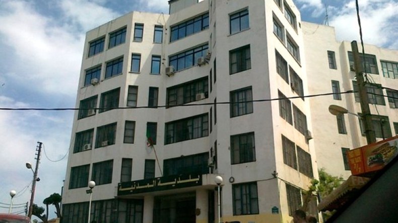 خطر انهيار جبل بشارع محمد بلقاسمي بالمدنية يهدّد عائلات بالموت تحت الأنقاض