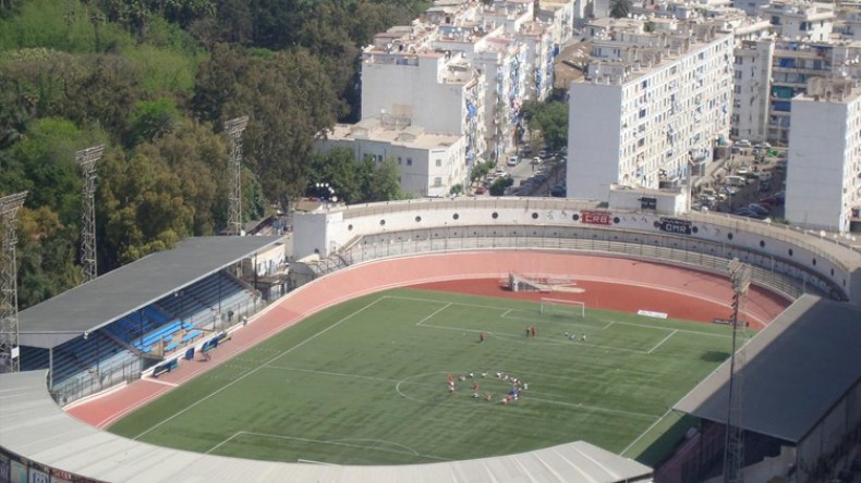 الرابطة قد تقرر غلق ملعب 20 أوت ابتداء من الإثنين بسبب احترازات الكاف