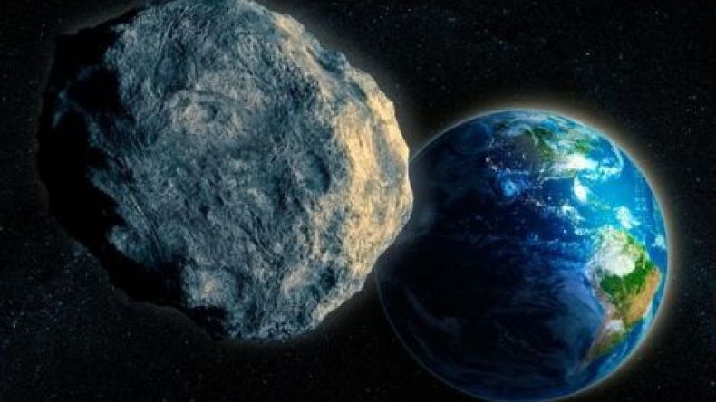 كويكب ضخم يمر قرب الأرض الاثنين