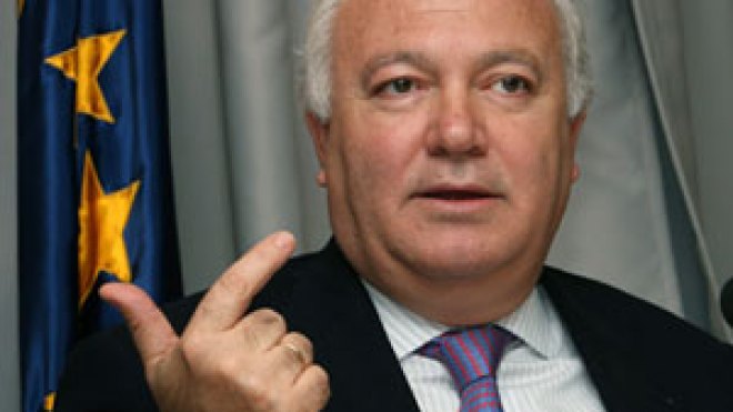 موراتينوس يرّد إيجابيا على طلب الجزائر بمراجعة رزنامة التفكيك الجمركي