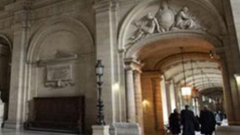 البراءة للدبلوماسي محمد زيان حسني في قضية مسيلي