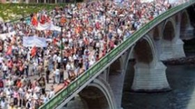 الجوية الجزائرية تقلص رحلاتها في اتجاه باريس بنسبة 50 بالمائة