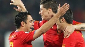 إسبانيا تتوج بكأس العالم لكرة القدم بعد فوزها على هولندا (1-0)