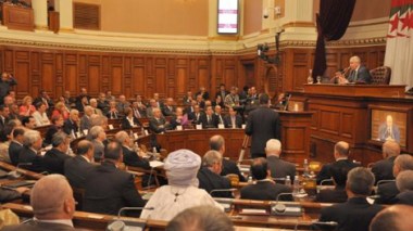 Senior embezzlers should be punished, senators say