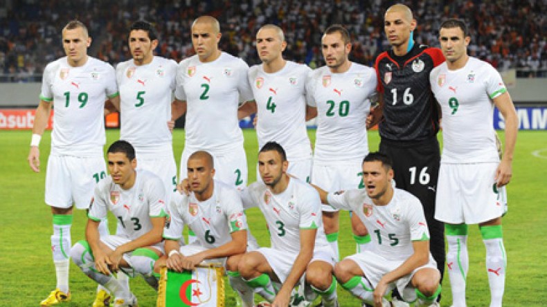 خلفيات اعتزال لاعبي المنتخب الوطني ؟