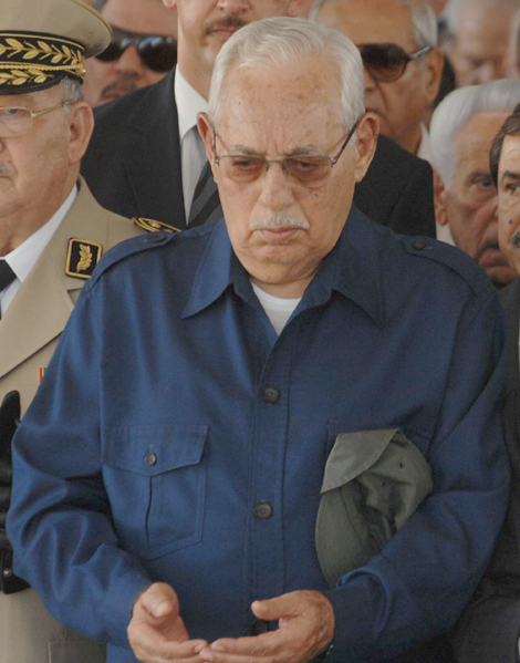 Presidential funeral for Ali Kafi, mourning for eight days