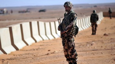Red rays cameras to protect Algerian borders
