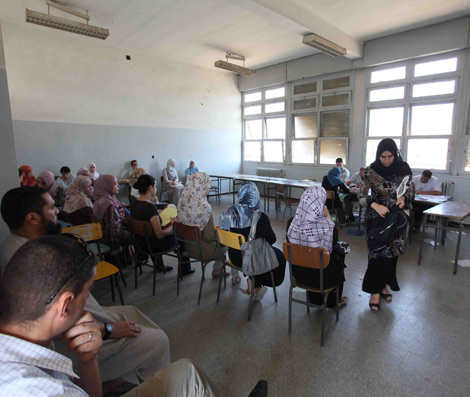 Education Ministry threatens striking teachers with dismissal