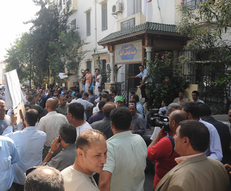 Members of FLN Political Bureau launch a war against Belayat