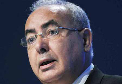 Foreign companies offer officials apartments in Paris in return for Sonatarch’s contracts