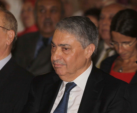 Benflis asks for French support