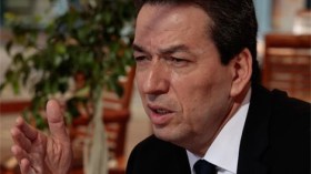 بن يونس ينصب لجنة لإعادة النظر في قانون المدينة