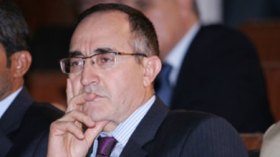 تواصل الجدل حول ممثل العميد في المفاوضات مع سوناطراك