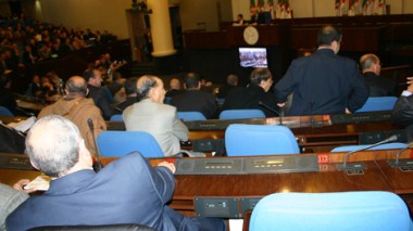 Algeria to make inventory of 70,000 elected people and officials property