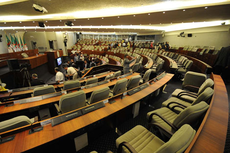 Opposition Parties Boycott Voting on the New Parliament's Structures
